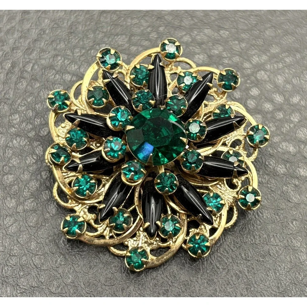 Vintage Faux Emerald Green Black Rhinestone Filigree Flower Dome Brooch